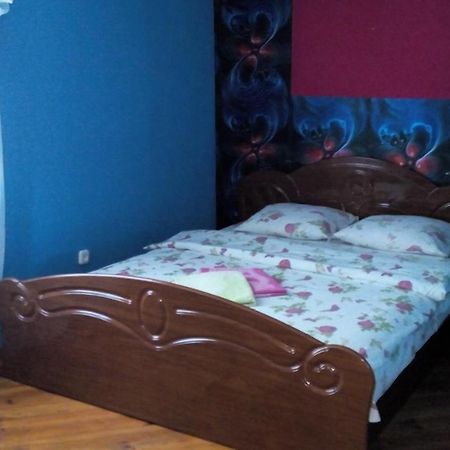 "Центр Ж/Д" Apartman Rivne Kültér fotó