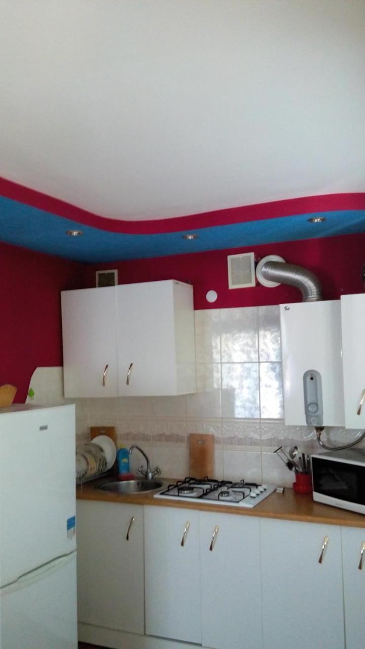 "Центр Ж/Д" Apartman Rivne Kültér fotó