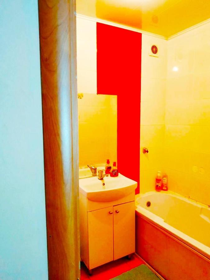 "Центр Ж/Д" Apartman Rivne Kültér fotó